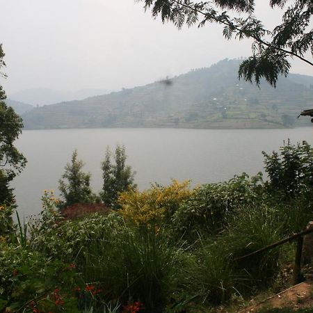 Amasiko Homestay Lake Bunyonyi Kabale Bagian luar foto