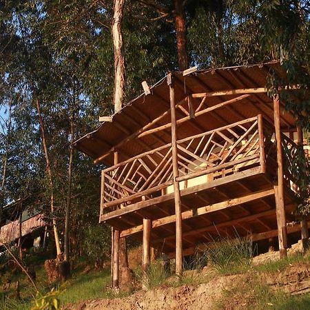 Amasiko Homestay Lake Bunyonyi Kabale Bagian luar foto