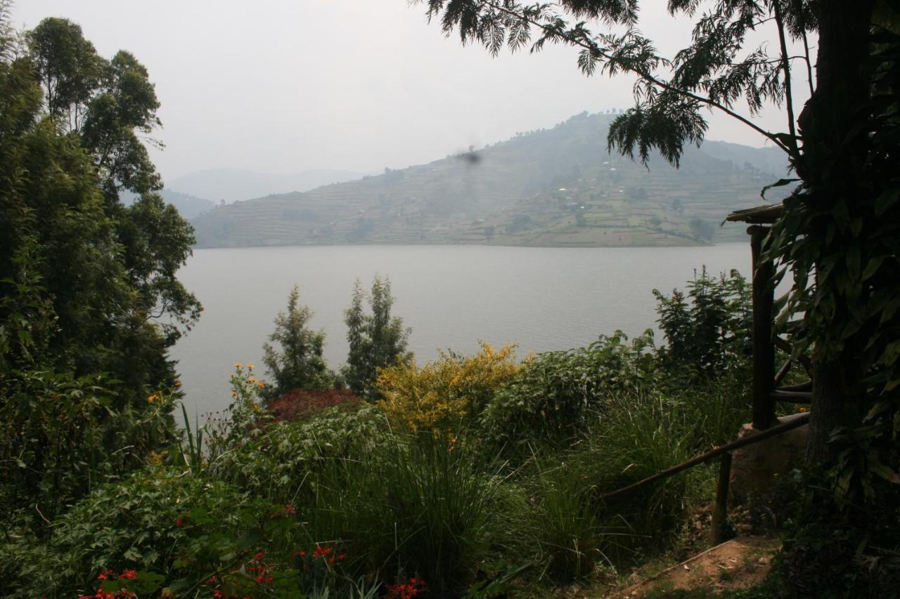 Amasiko Homestay Lake Bunyonyi Kabale Bagian luar foto